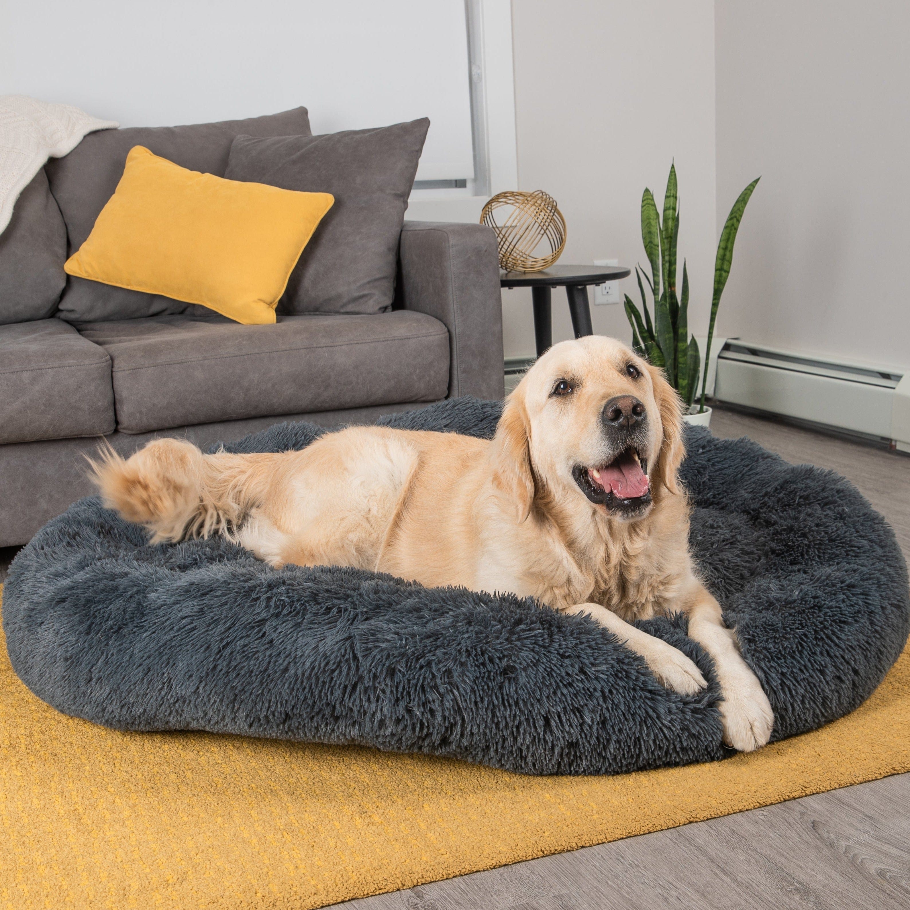 Anti-Anxiety Calming Bed for Dogs Comfy Fur Donut Cuddler Cozy Pet Bed