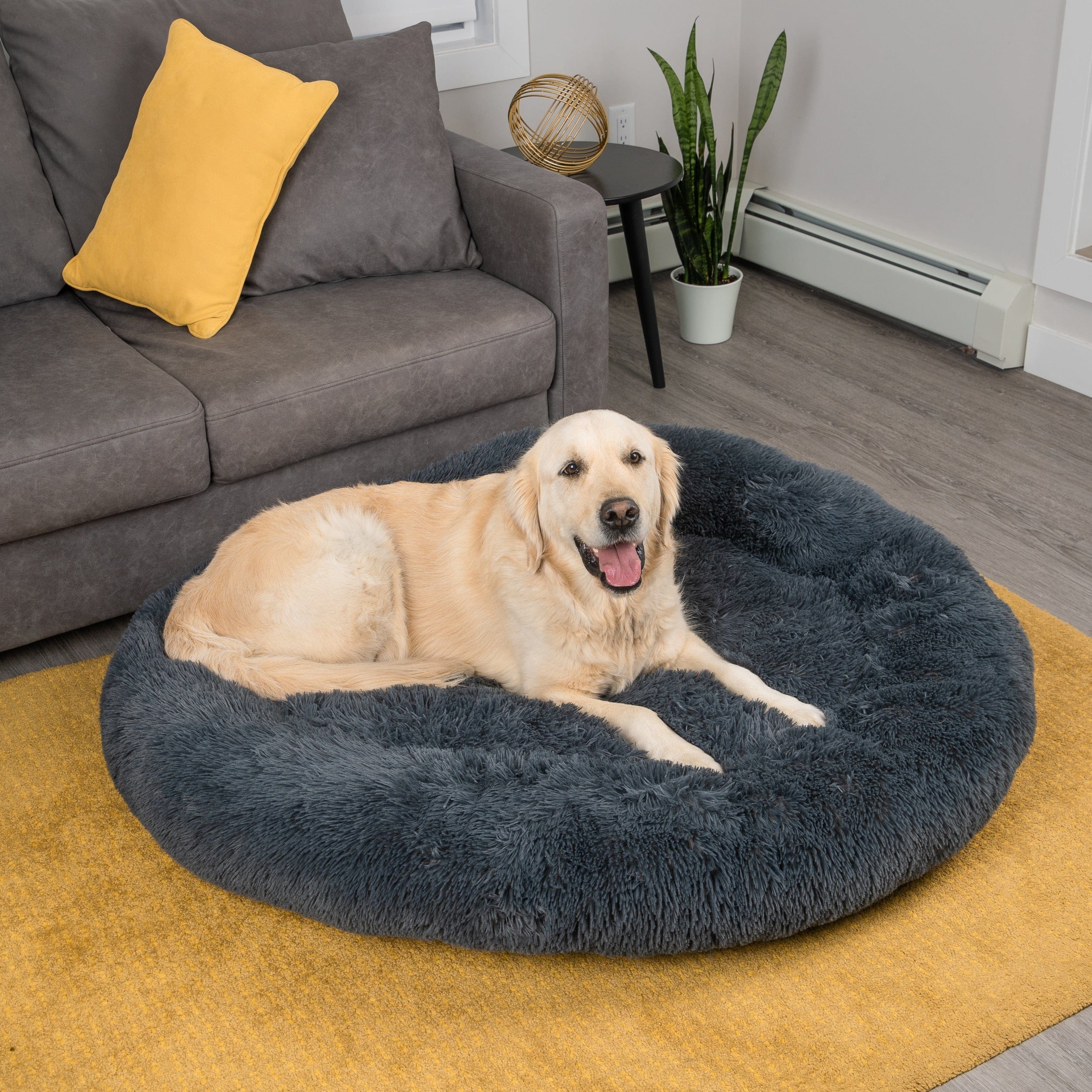 Anti-Anxiety Calming Bed for Dogs Comfy Fur Donut Cuddler Cozy Pet Bed